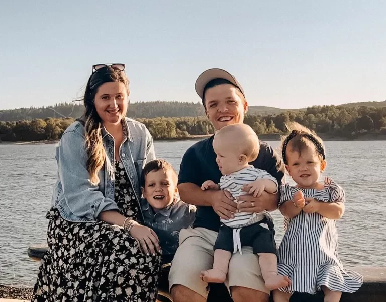 Tori Roloff Shares Sweet Photo of Her Three Kids with Their Cousins Celebrating Christmas: 'They Had a Blast' 1