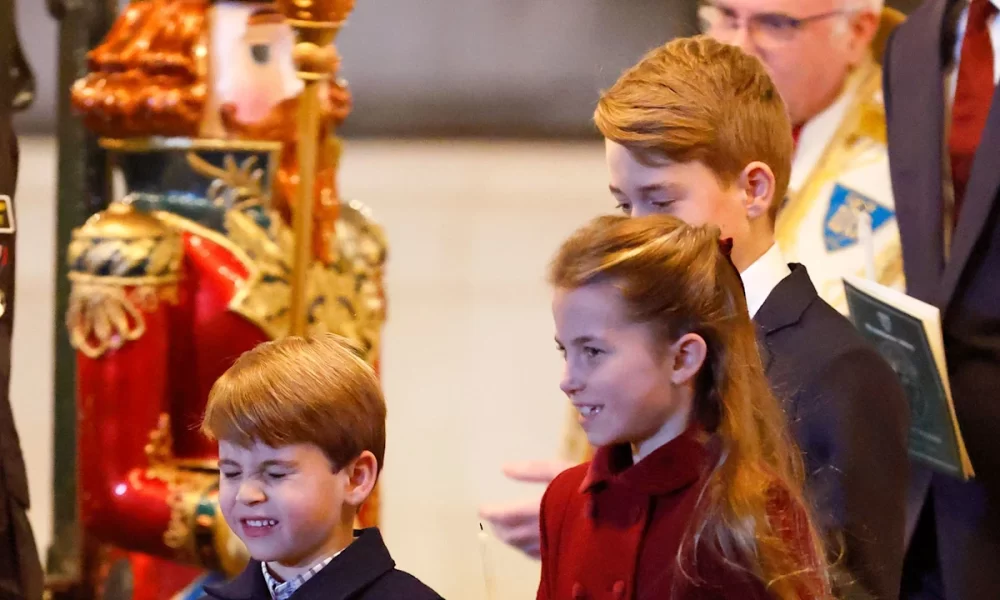 Prince George, Princess Charlotte and Prince Louis' incredible Christmas tree at grandparents' home 52