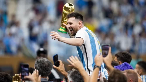 Lionel Messi to donate some of World Cup shirt auction proceeds to children's hospital 17