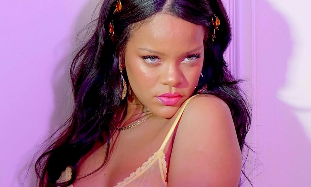 Rihanna Reveals Her Love Language & Whether She's a Top or Bottom in 'Savage Confessions' 20