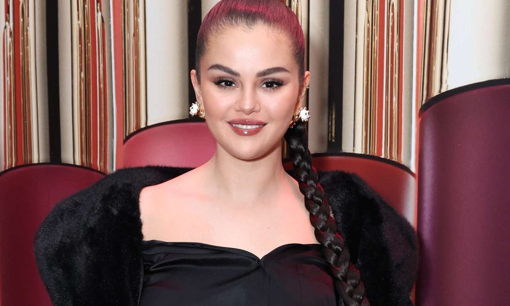 Selena Gomez's New Millennial Side Bangs are Straight Out of the 2000s 1