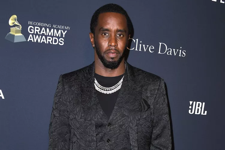 Sean 'Diddy' Combs Spotted Walking Around Miami-Area Airport Following Raids on Homes: Report 26