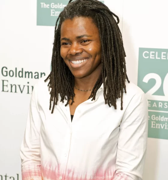 I Wasn’t Prepared for So Many Tears When Tracy Chapman Sang “Fast Car” at the Grammys 1