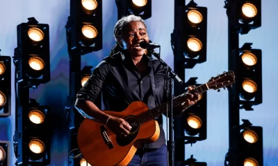 Tracy Chapman’s Grammys Appearance Was the Event of the Night. Here’s How It Happened 8